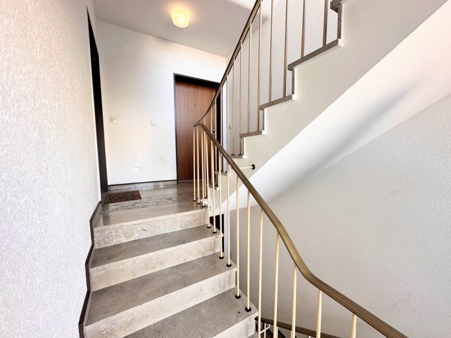 Treppenhaus Etagenwohnung Neuss