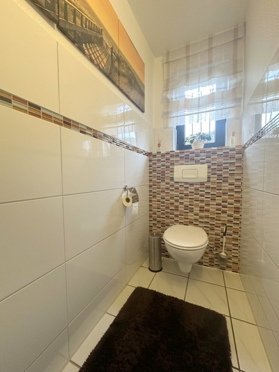 G�ste-WC Reihenendhaus M�nchengladbach