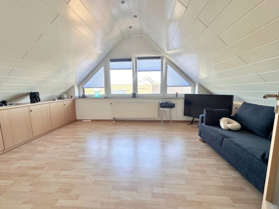 Zimmer im Spitzboden Doppelhaush�lfte M�nchengladbach