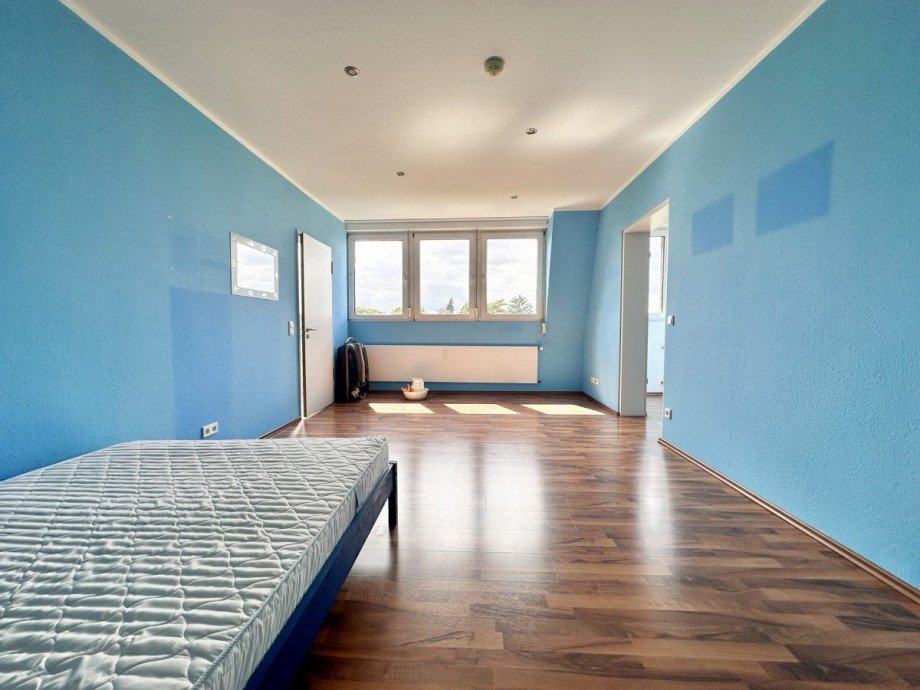 Schlafzimmer, wird leer �bergeben Dachgeschosswohnung M�nchengladbach