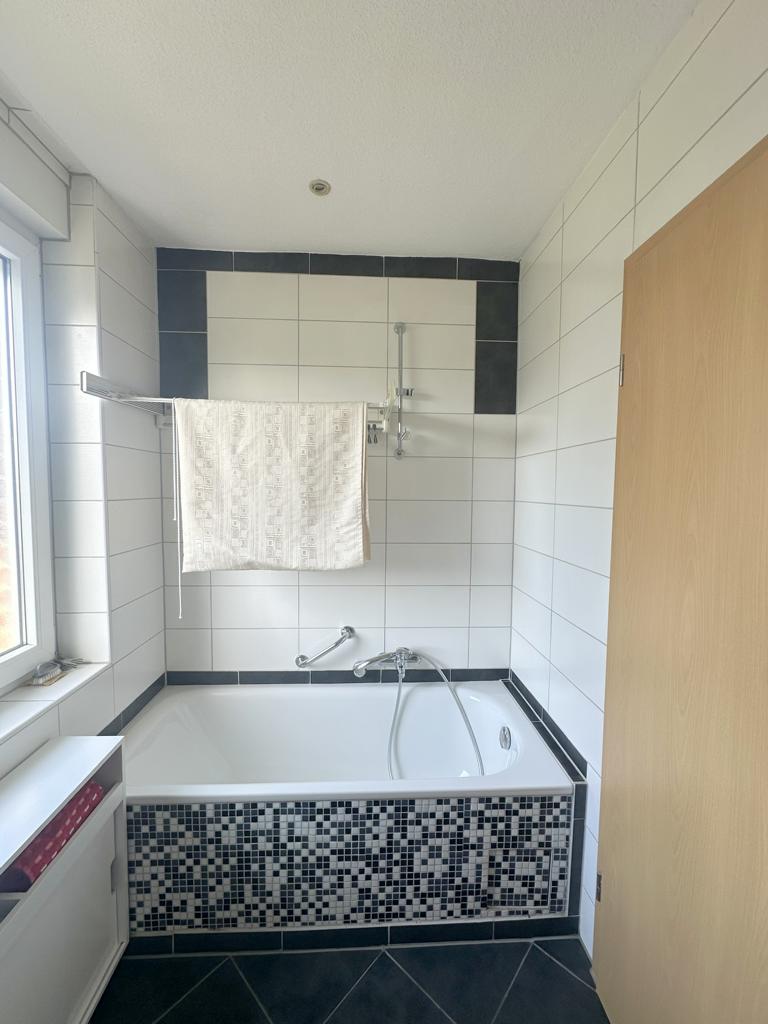 Bad OG2 Mehrfamilienhaus M�nchengladbach