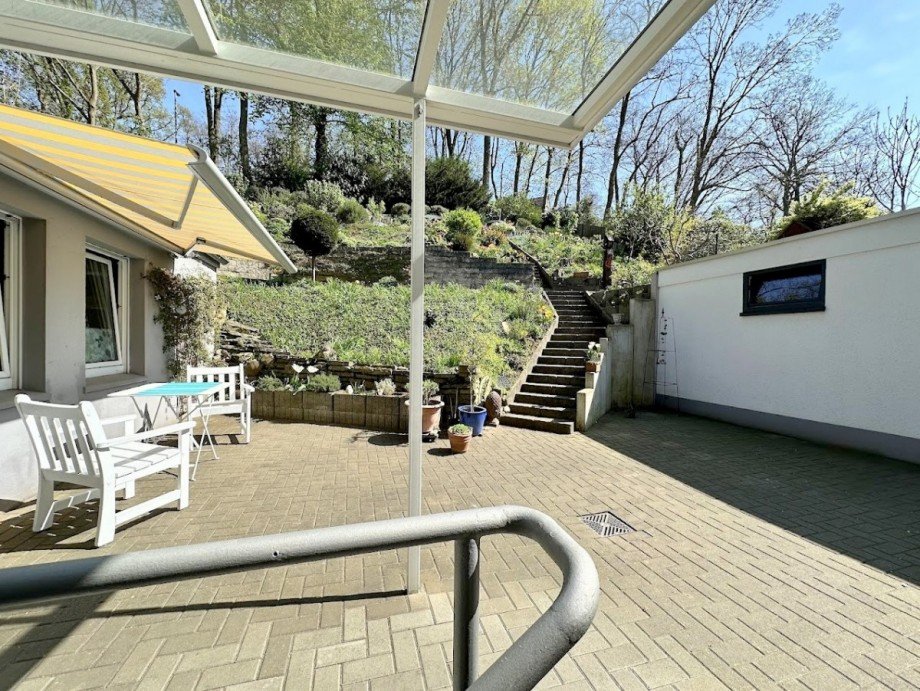 9. Terrasse Mehrfamilienhaus M�nchengladbach