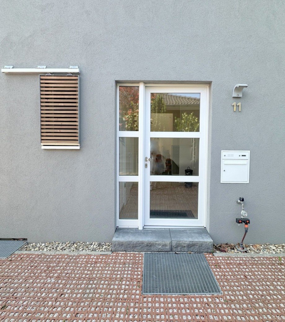 Hauseingang Doppelhaush�lfte M�nchengladbach