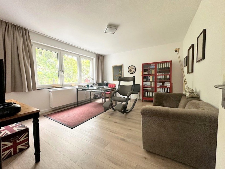 23. Schlafzimmer OG rechts Mehrfamilienhaus M�nchengladbach