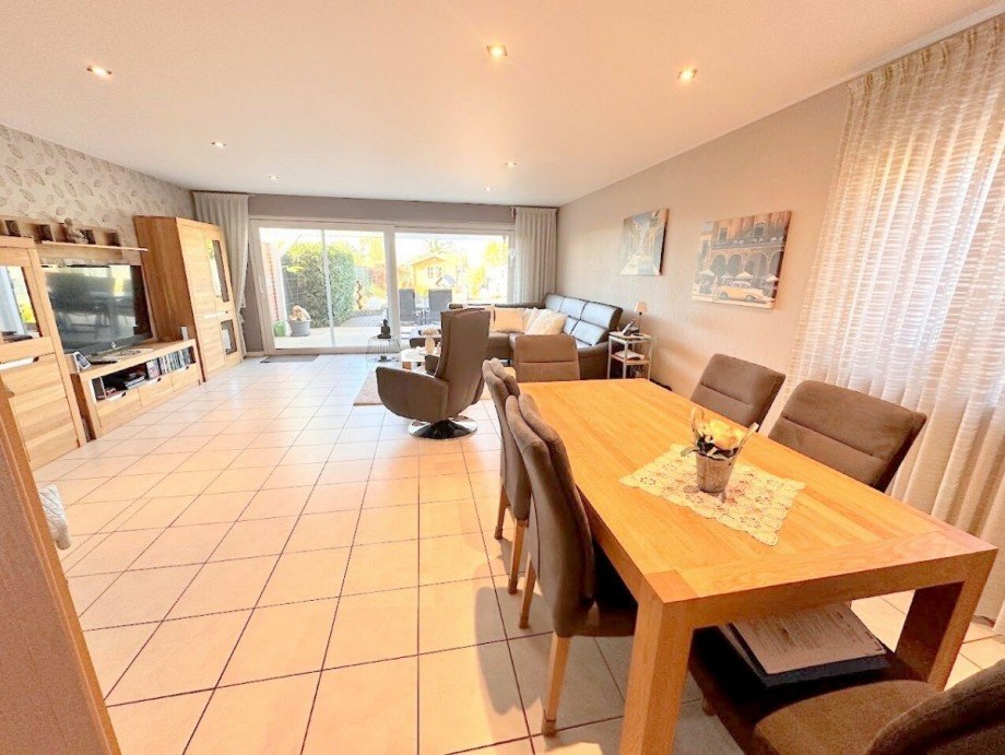 Wohn-, Esszimmer Doppelhaush�lfte M�nchengladbach
