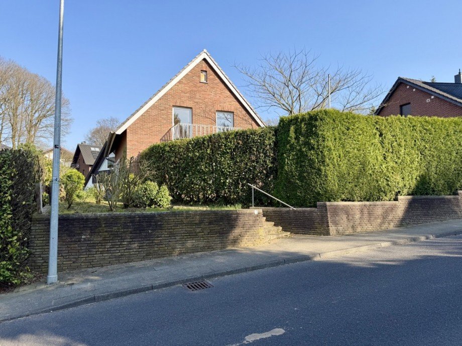 Au�enansicht Stra�e Einfamilienhaus Wassenberg