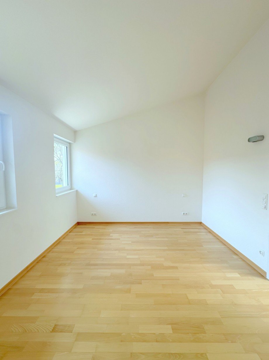 Schlafzimmer Doppelhaush�lfte M�nchengladbach