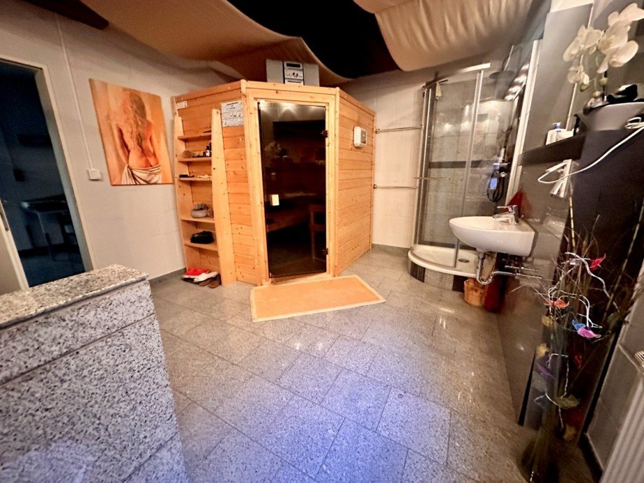Sauna Erdgeschosswohnung M�nchengladbach / Mennrath