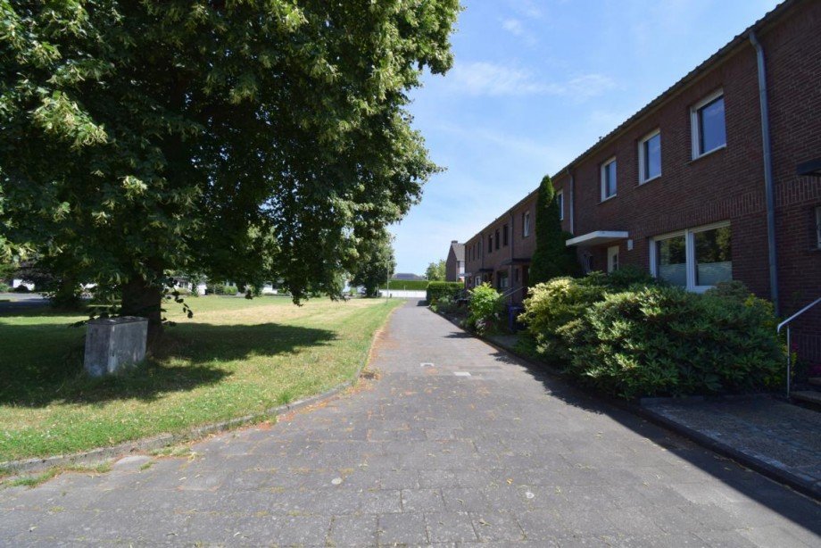 Zuweg zum Haus Reihenmittelhaus M�nchengladbach