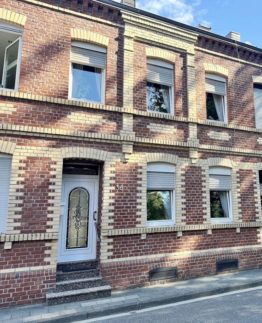 Hausfront Stadthaus J�chen