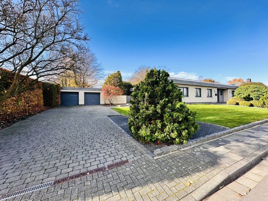 mit Garagenzufahrt Einfamilienhaus Heinsberg