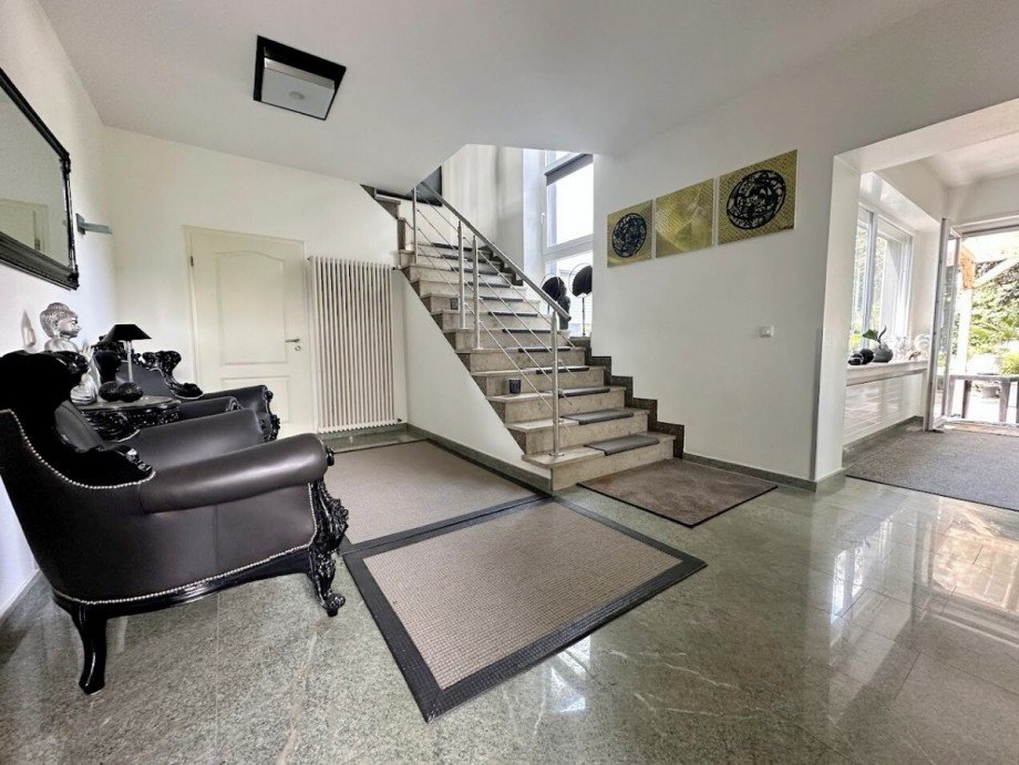 11. Eingang Flur Zweifamilienhaus H�ckelhoven