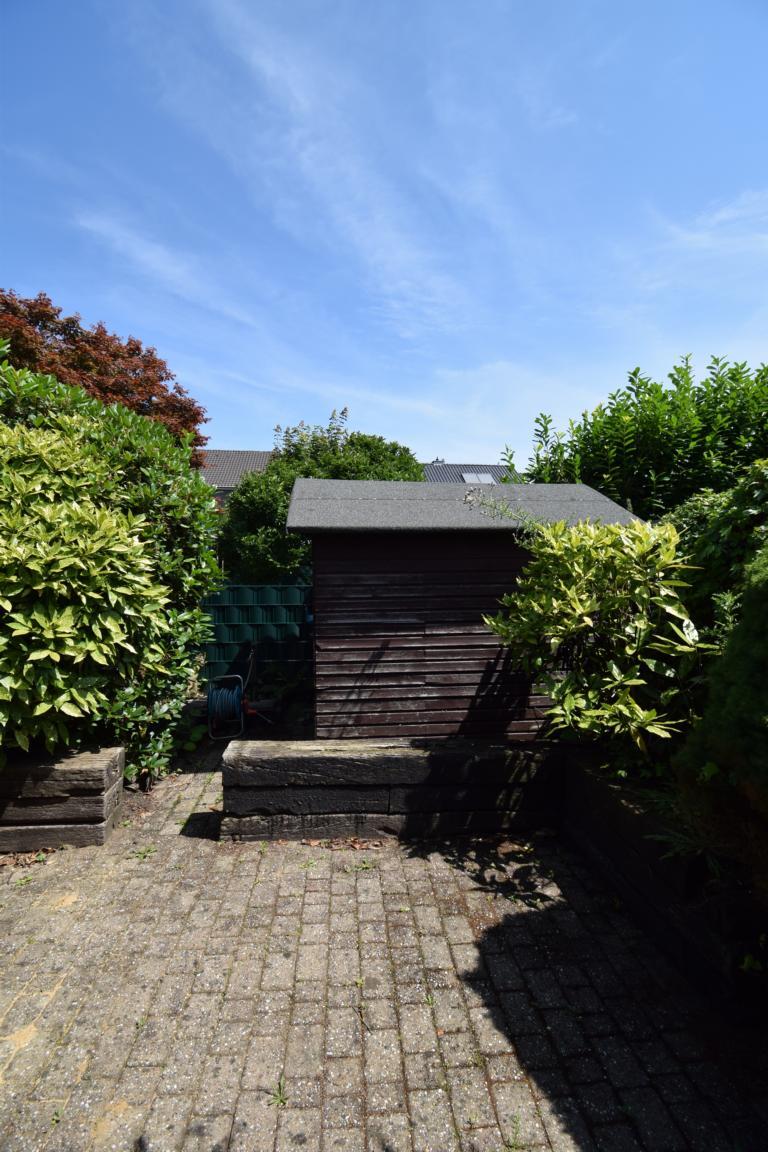 Freisitz und Gartenhaus Reihenmittelhaus M�nchengladbach