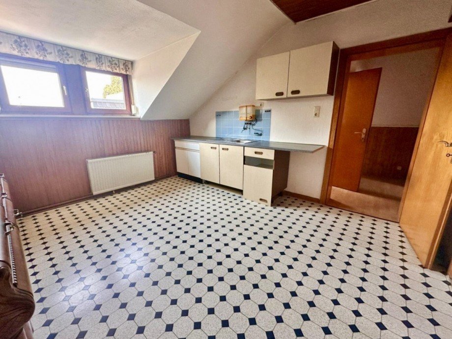 Nutzfl�che DG Mehrfamilienhaus M�nchengladbach