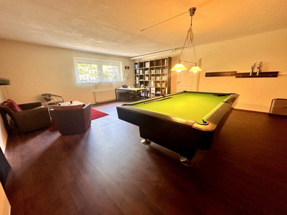 Souterrainzimmer Erdgeschosswohnung M�nchengladbach / Mennrath