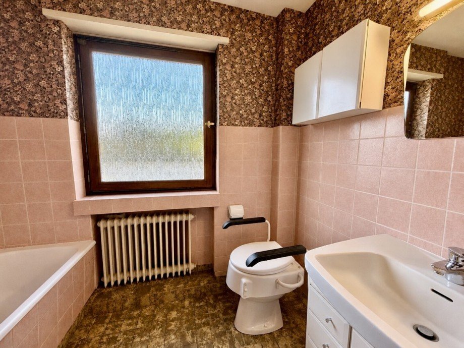 Badezimmer OG Reihenmittelhaus M�nchengladbach