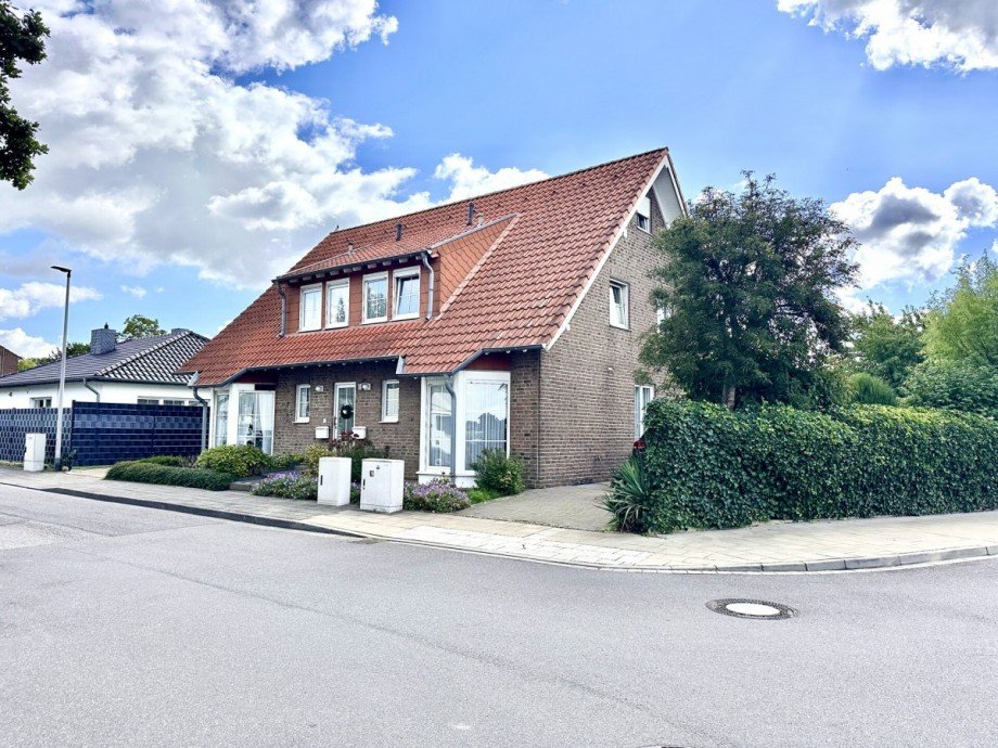 seitl. Hausfront Doppelhaush�lfte M�nchengladbach