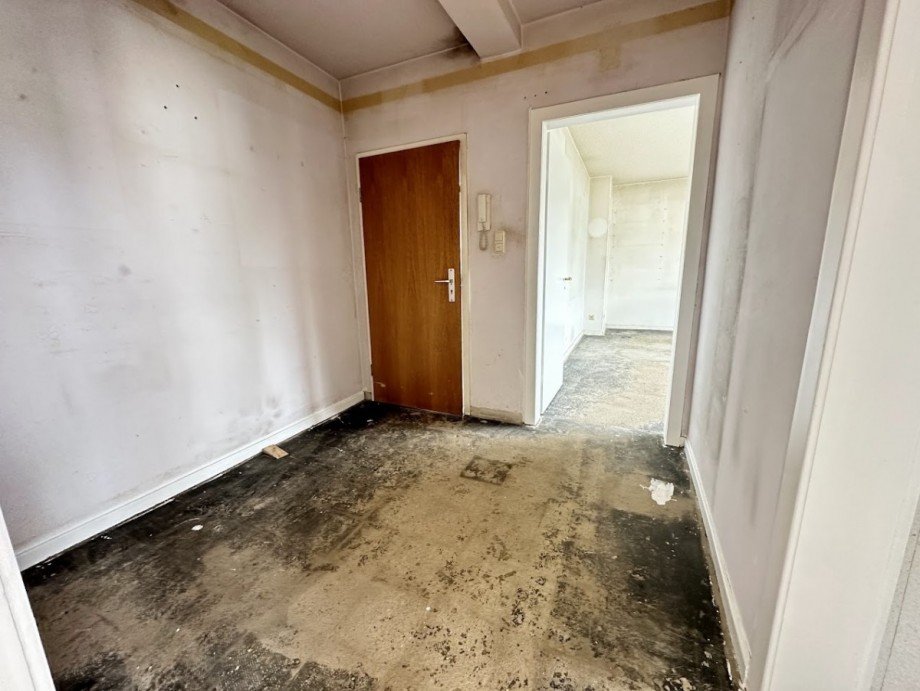 28. Flur OG links Mehrfamilienhaus M�nchengladbach