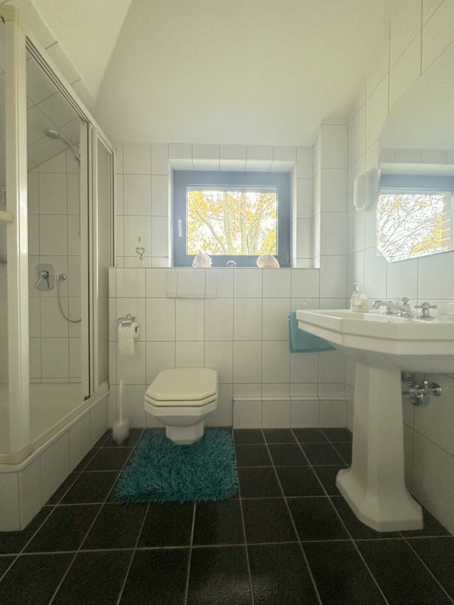 Duschbad im DG Reihenendhaus M�nchengladbach