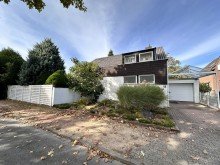 Hausfront **RUHEoase*FREIstehendes EFH mit GROSSER Garage und Carport-Kamphausener H�he***