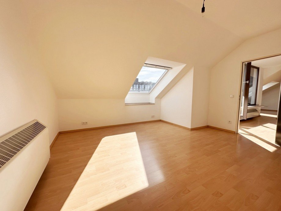 Schlafen 1 Dachgeschosswohnung M�nchengladbach